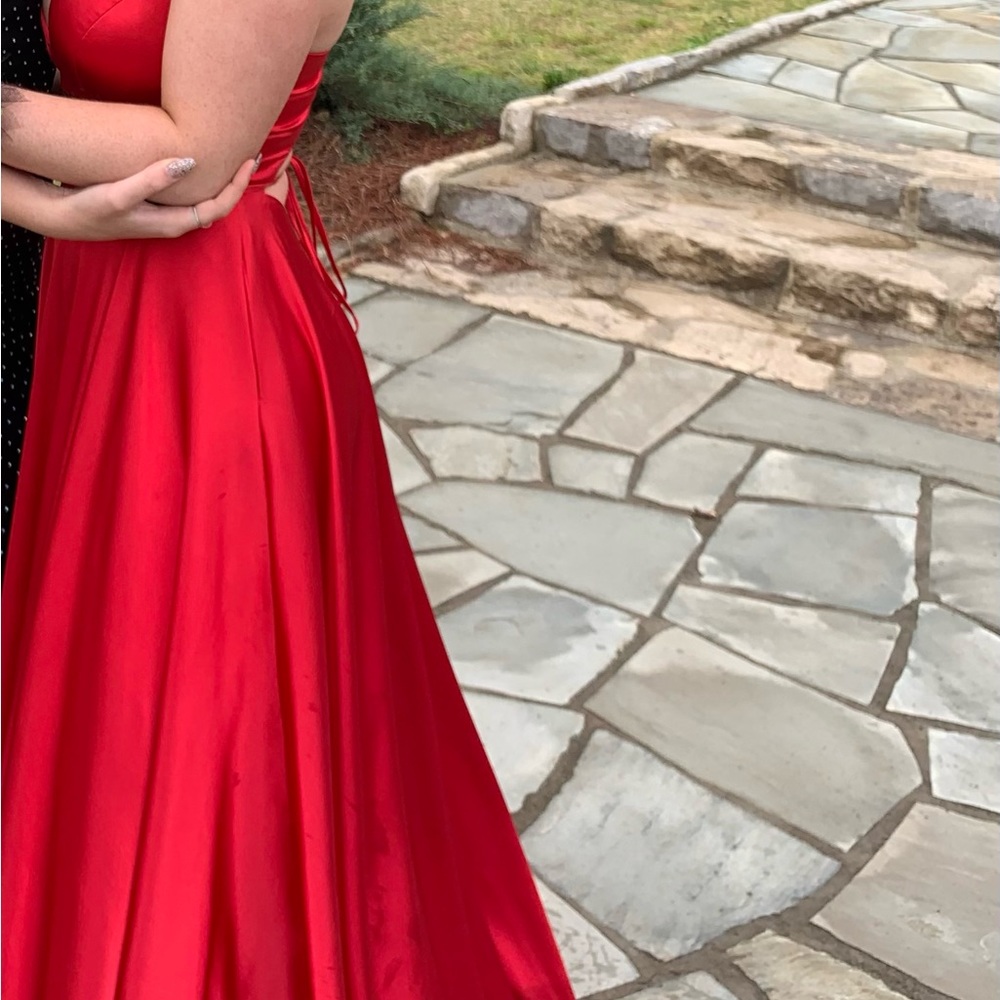Prom dress - Picture 3 of 3